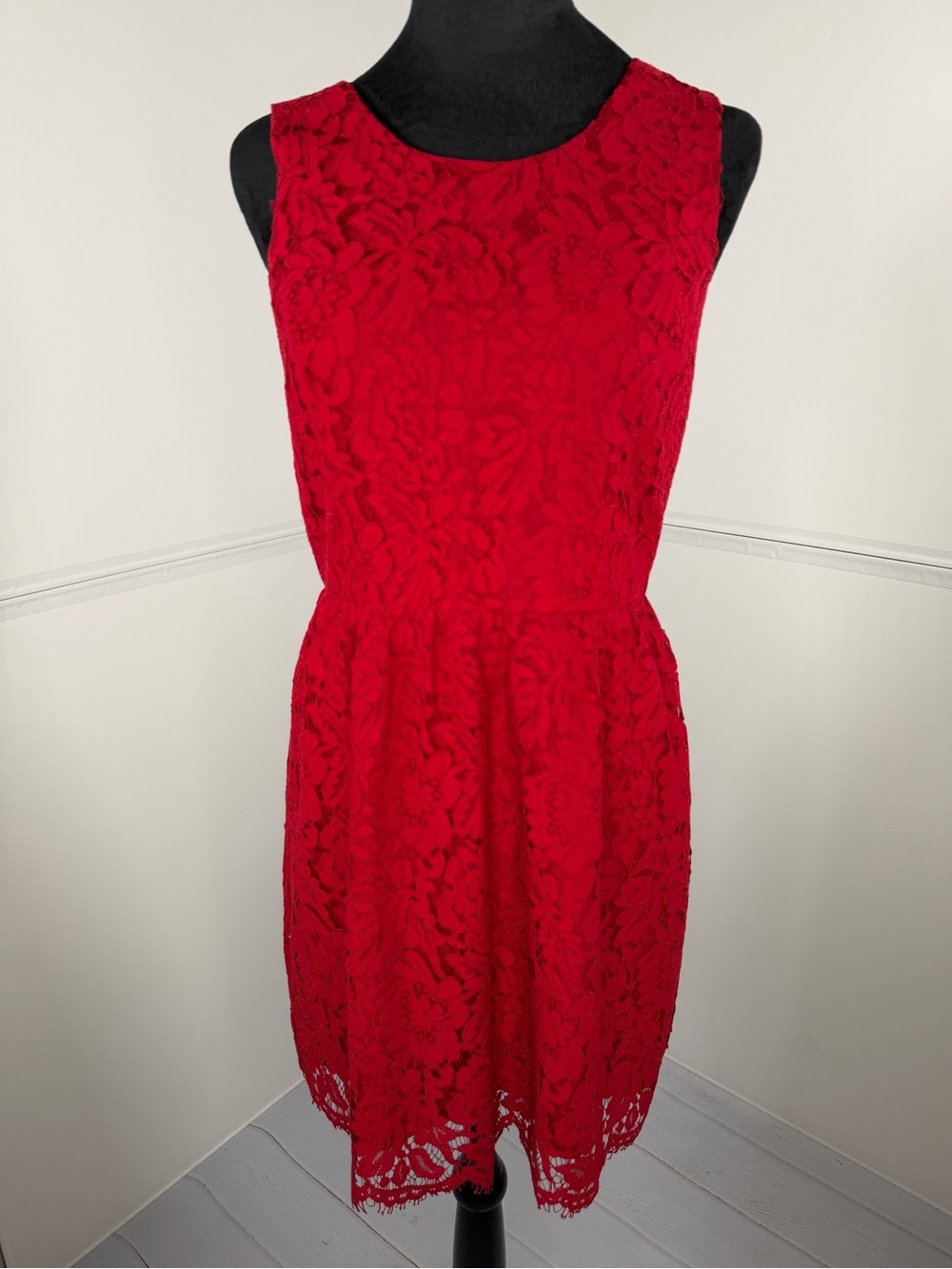 LOFT Red Floral Lace Cocktail Dress Size 2P Petite